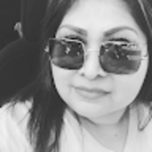 Meet your Posher, Eva